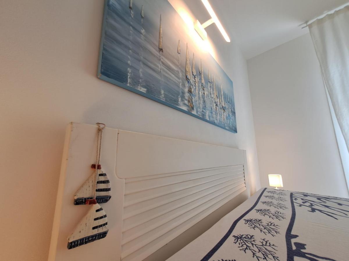 Blue Life, Sea-Luxury Rooms On The Beach Between Palermo And Cefalu' Casteldaccia Exterior photo